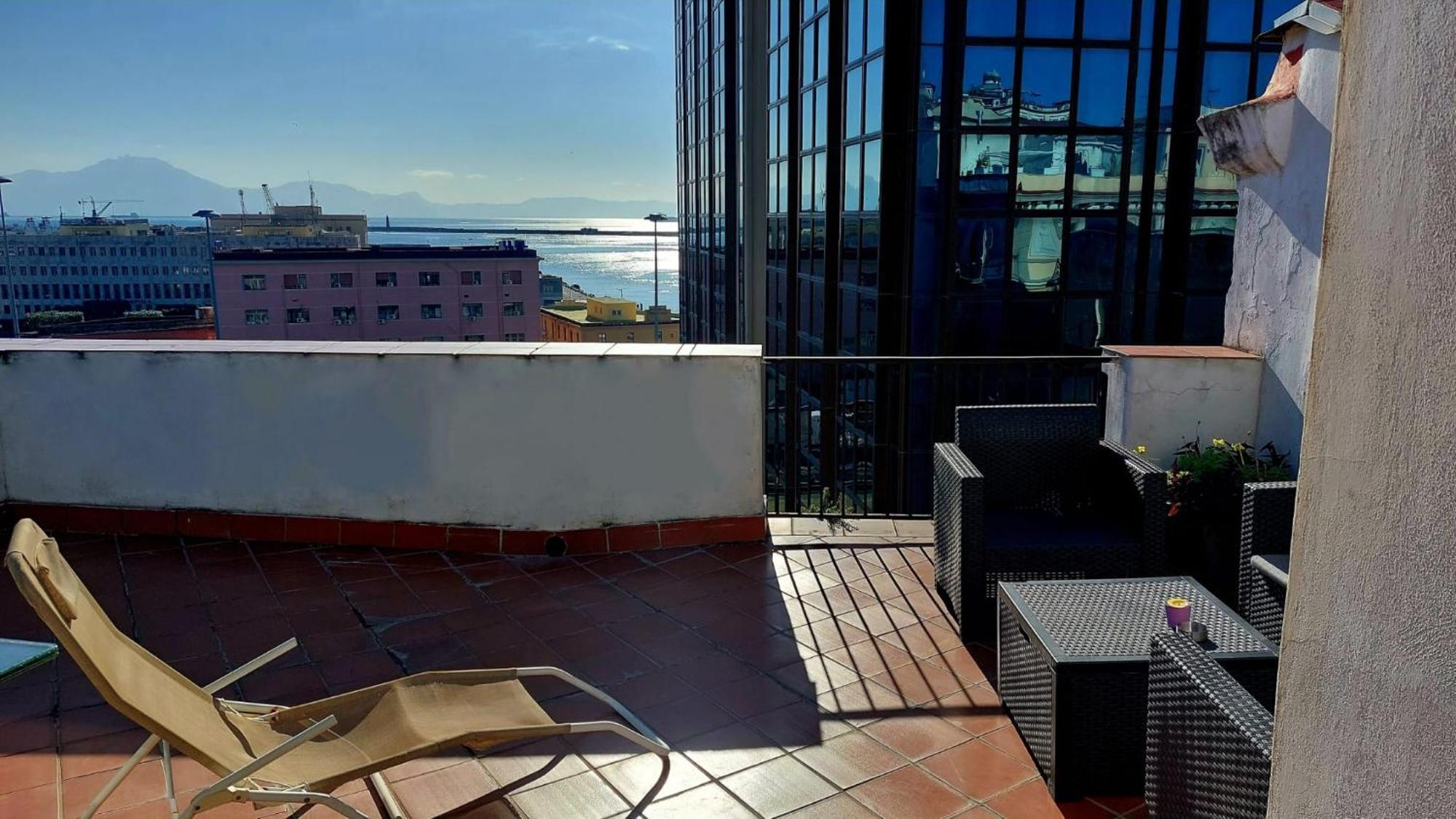 Asteco E Cielo Apartment Наполи Екстериор снимка